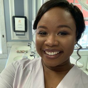 Meet your Posher, Candace